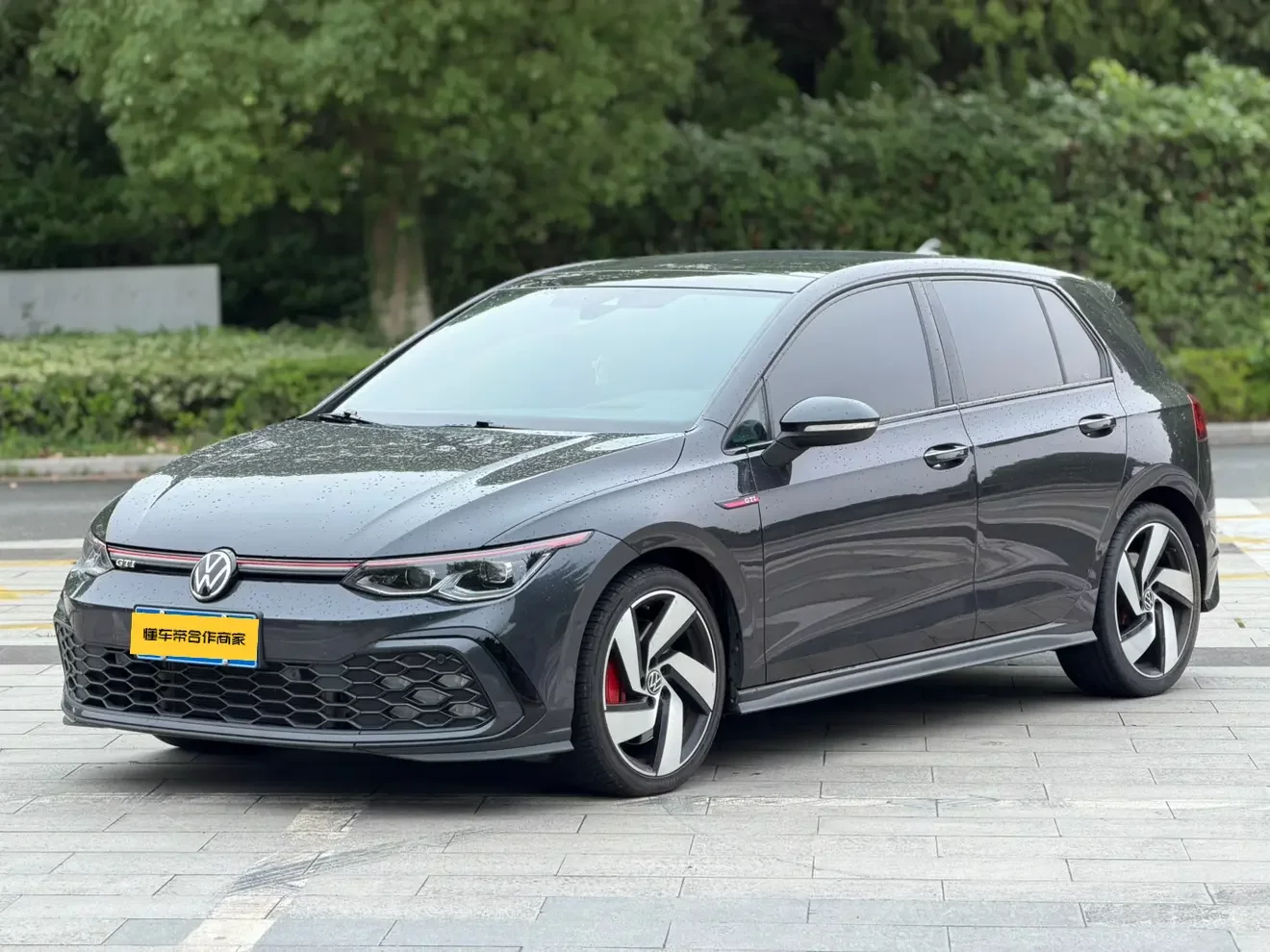 Volkswagen Golf GTI