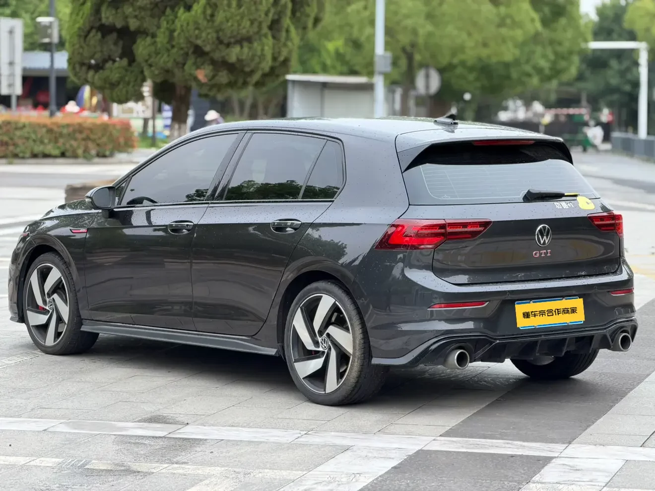 Volkswagen Golf GTI