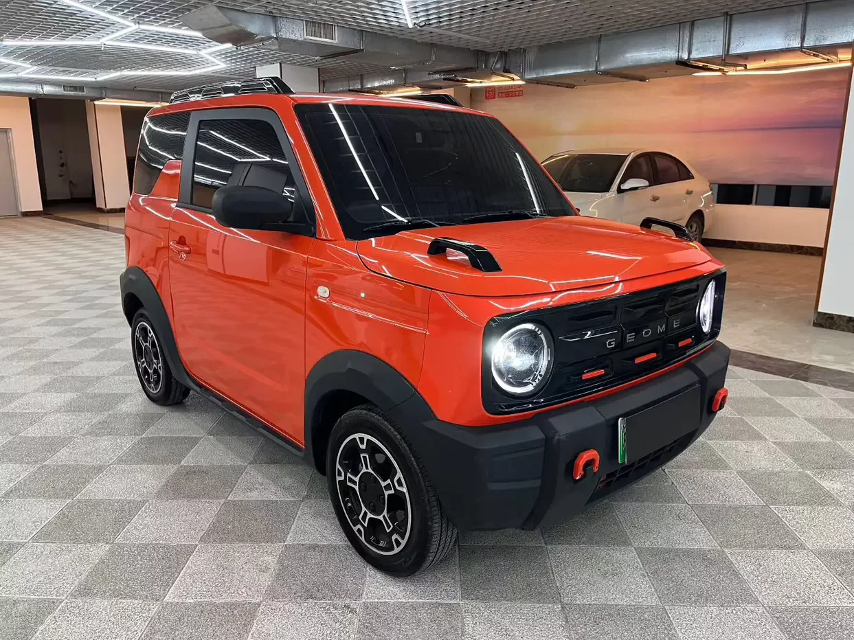 Geely panda