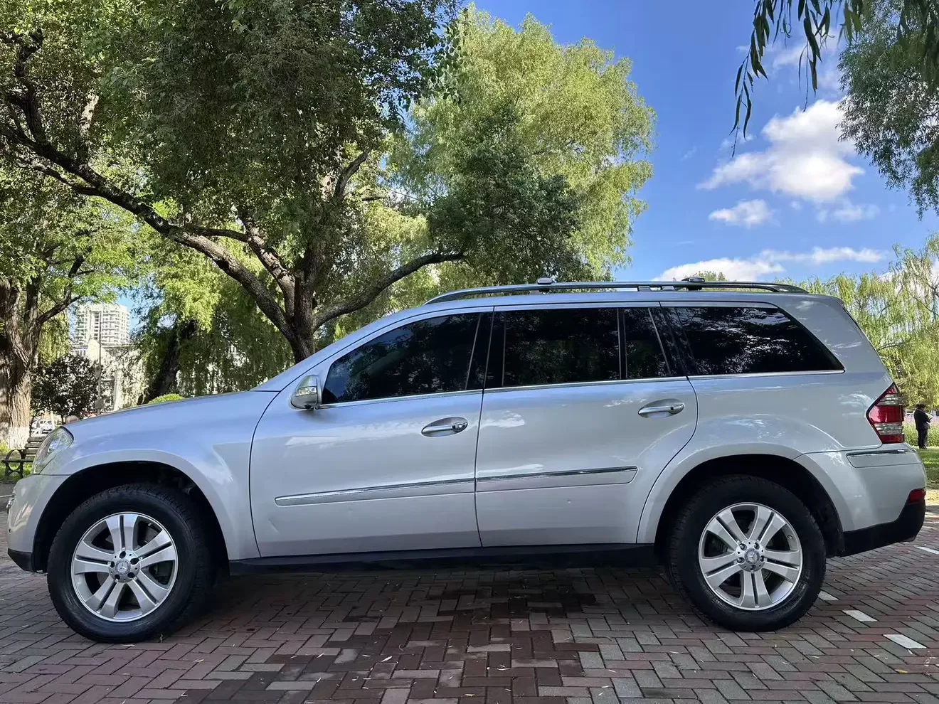Mercedes-Benz GL Class