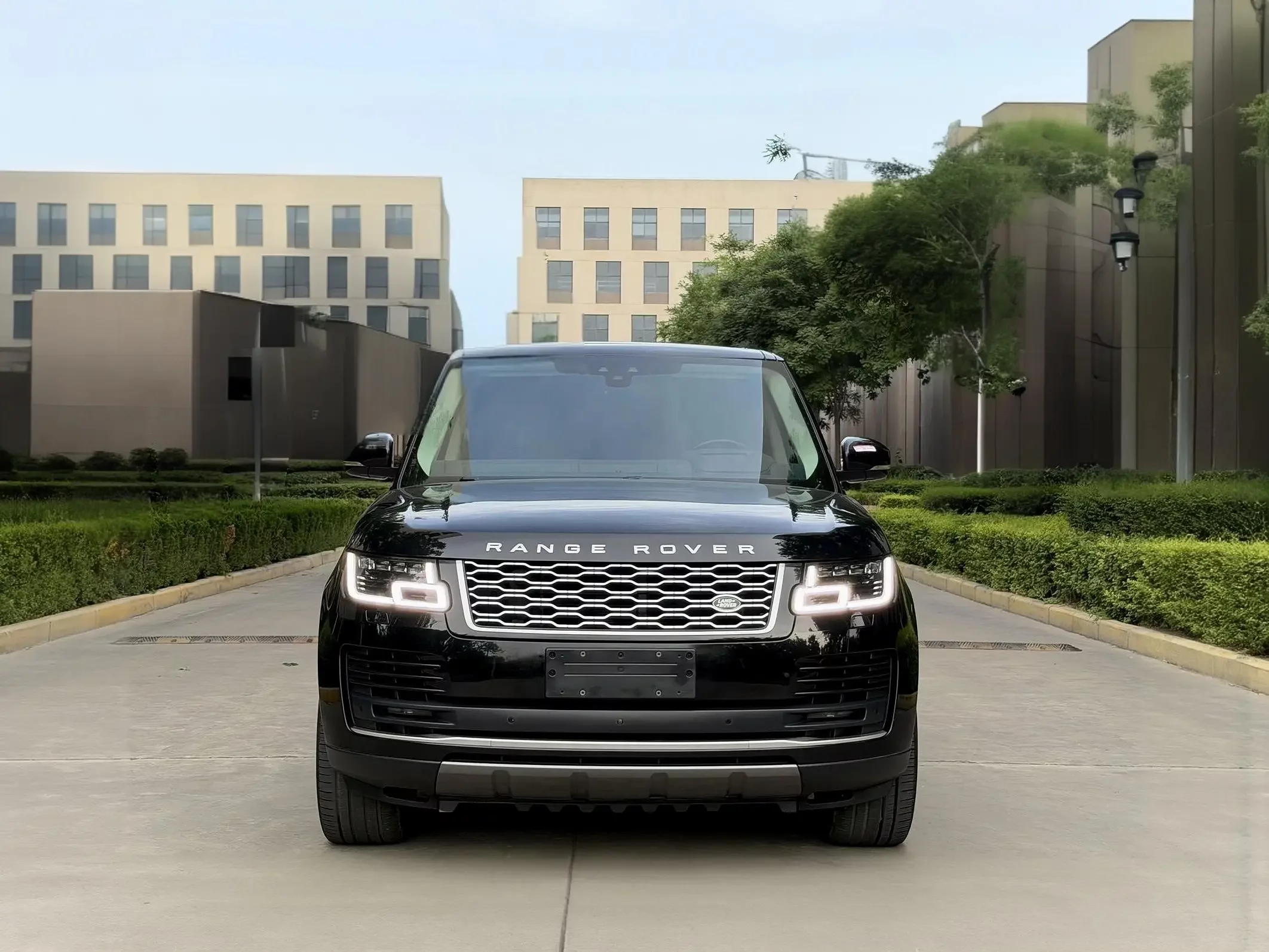 Land Rover range rover
