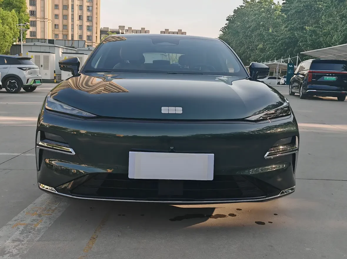 Geely Galaxy Star 8 PHEV
