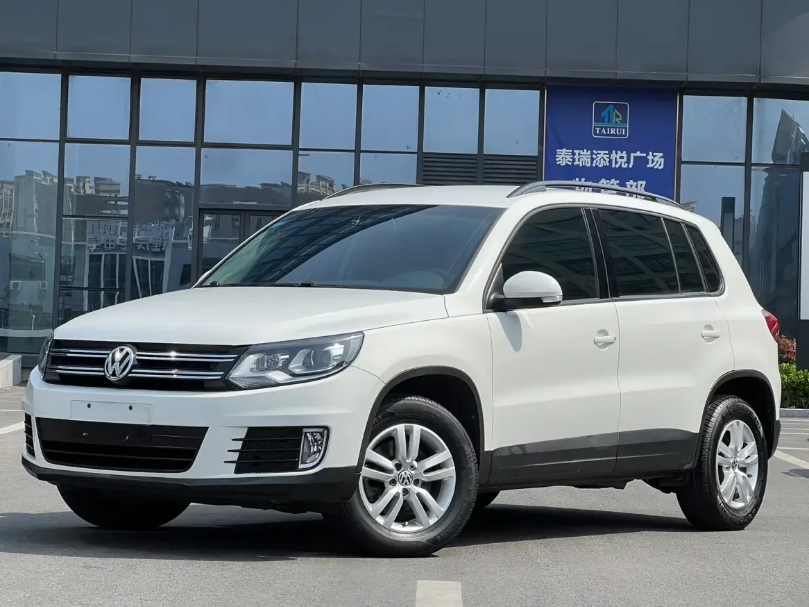 Volkswagen Tiguan (Tharu)