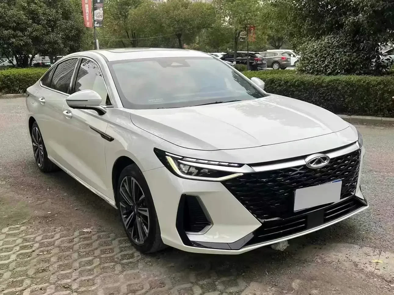 Chery Arrizo 8