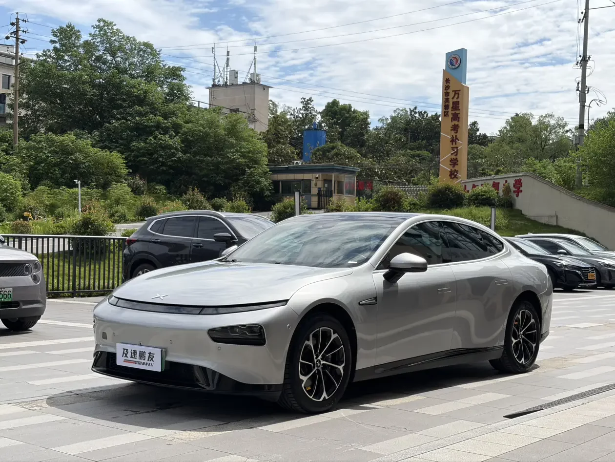 Xpeng P7