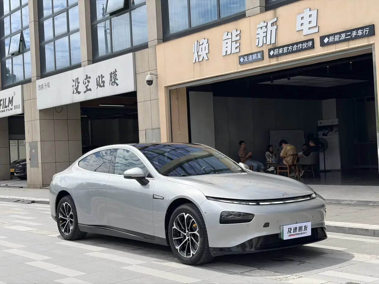 Xpeng P7