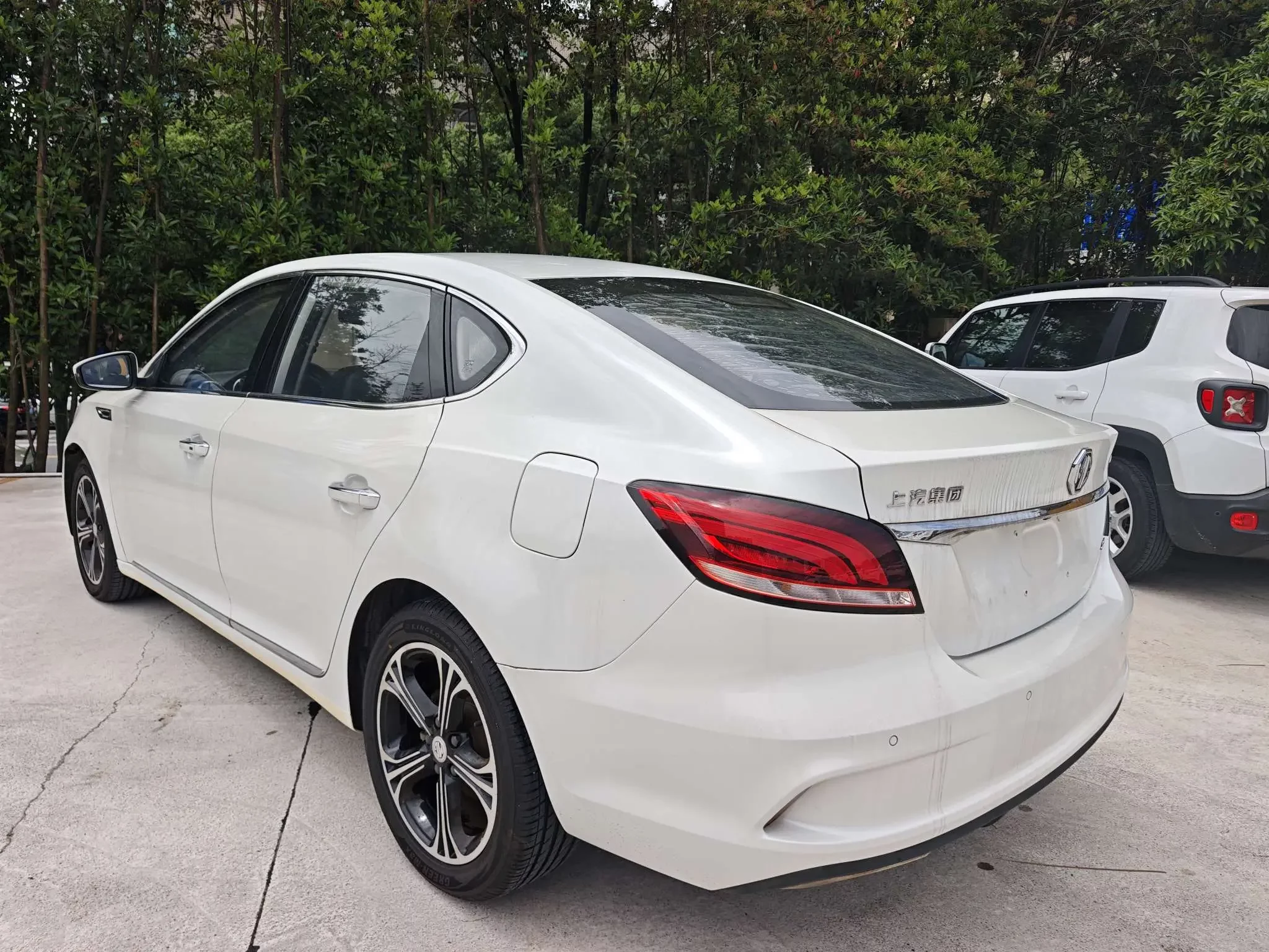 MG 6