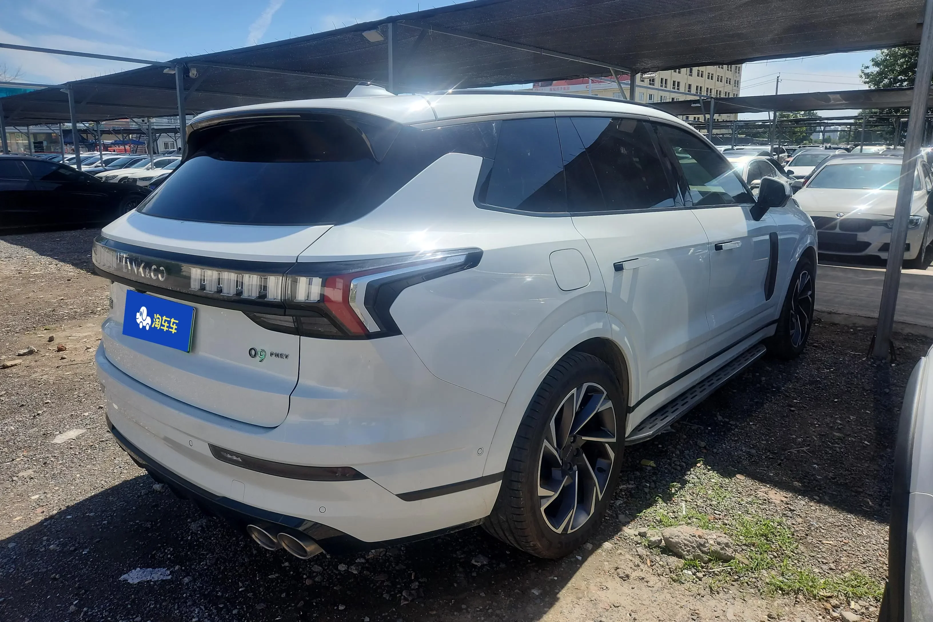 Lynk & Co 09 EM-P
