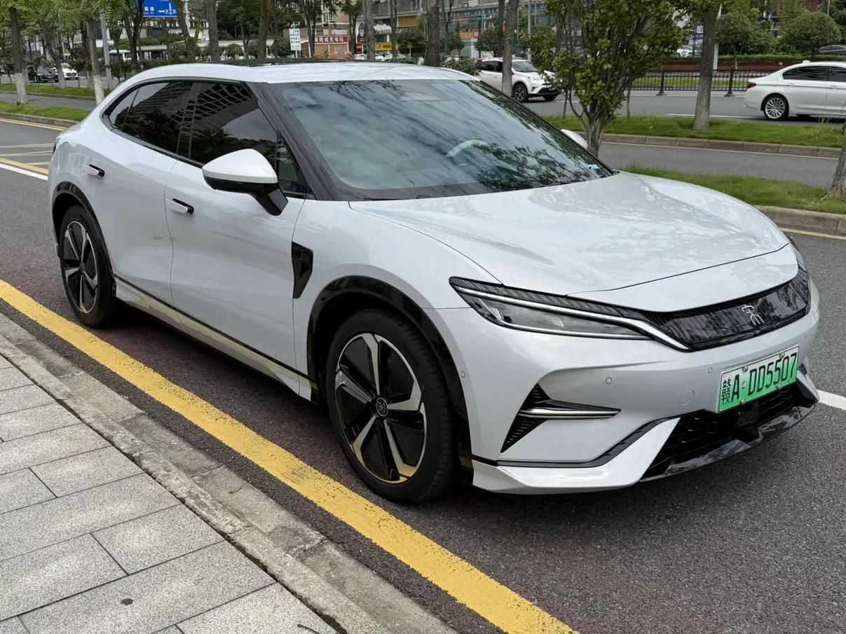 BYD Song L EV