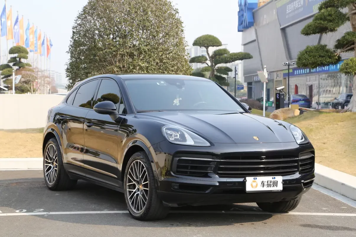 Porsche Cayenne Coupe