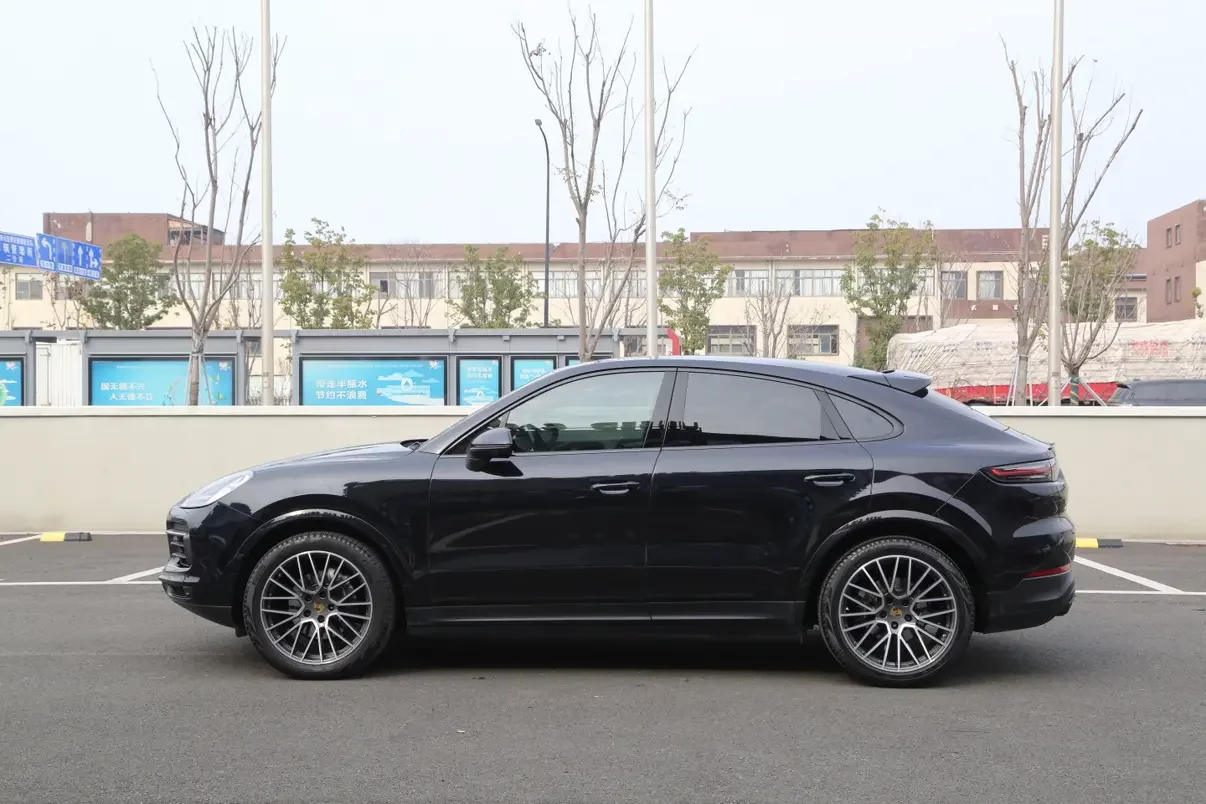 Porsche Cayenne Coupe