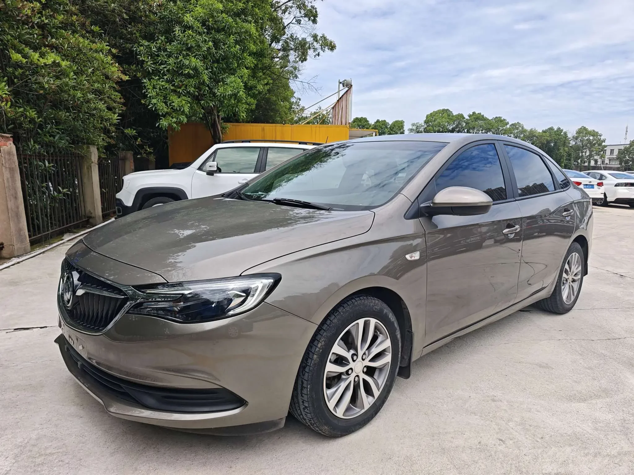 Buick Yinglang