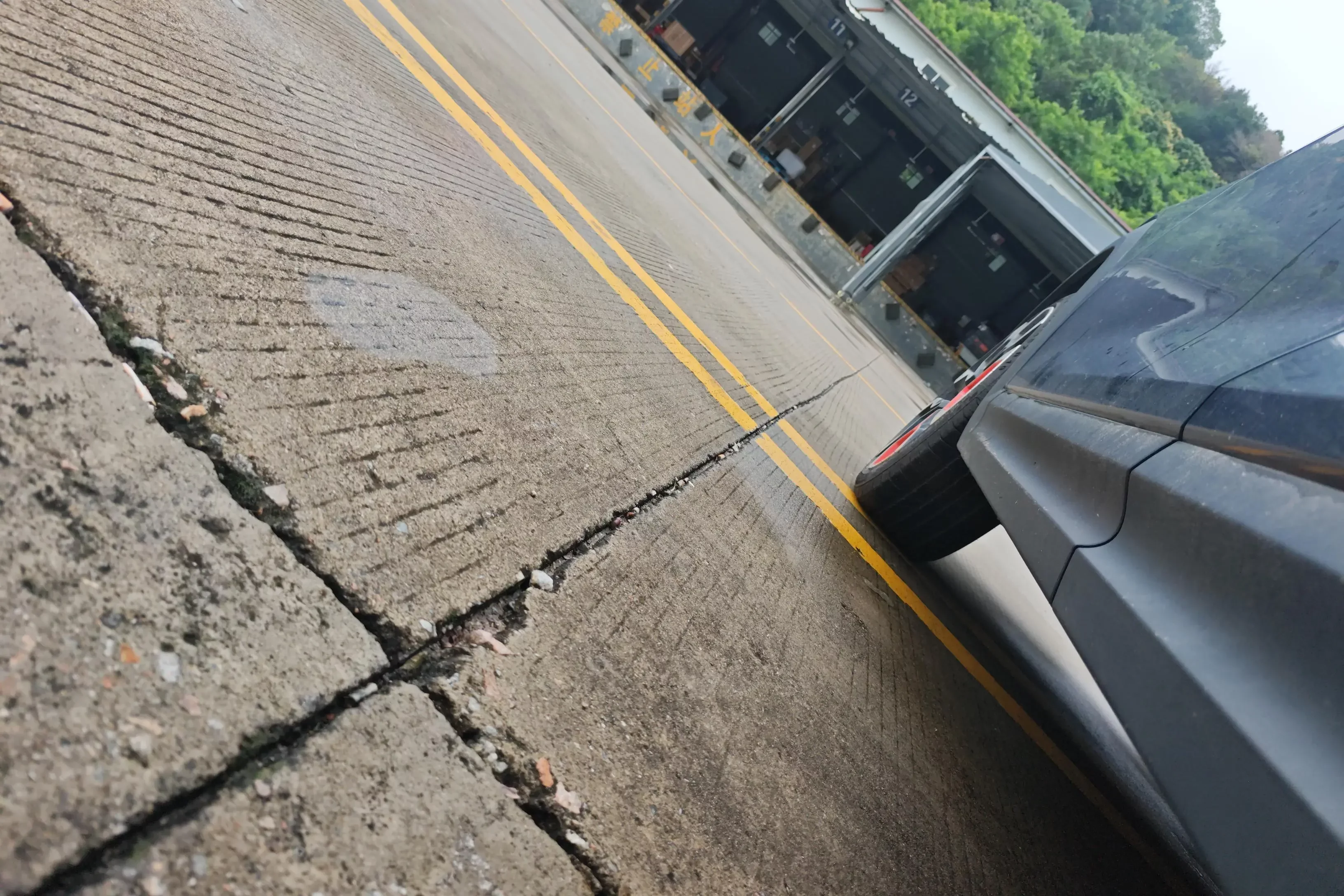 Lynk & Co 06