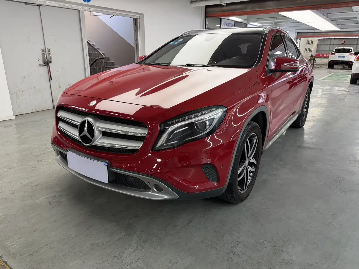 Mercedes-Benz GLA