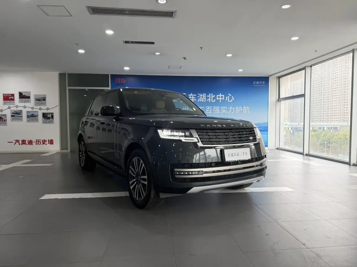 Land Rover range rover