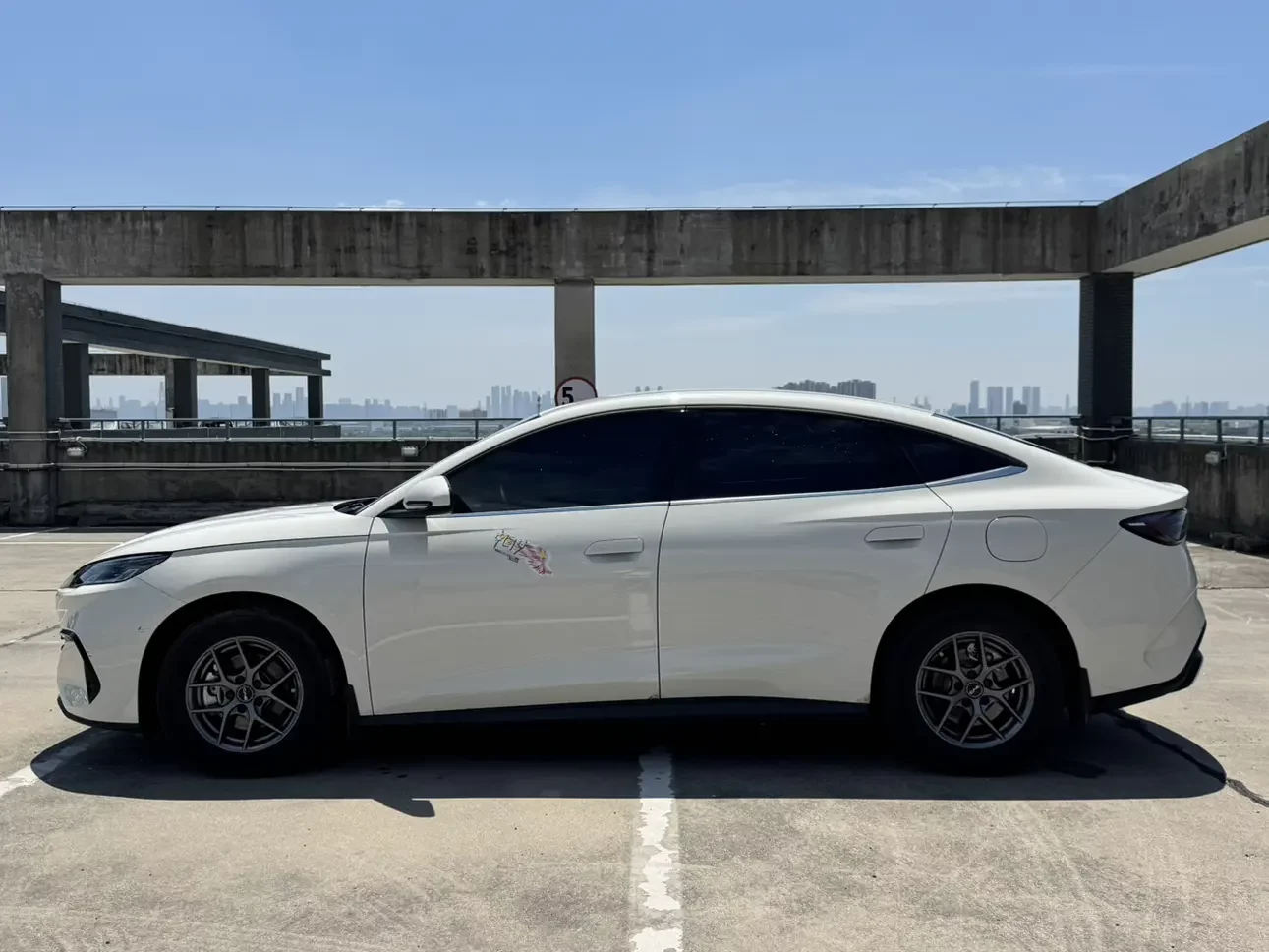 BYD Seal 06DM