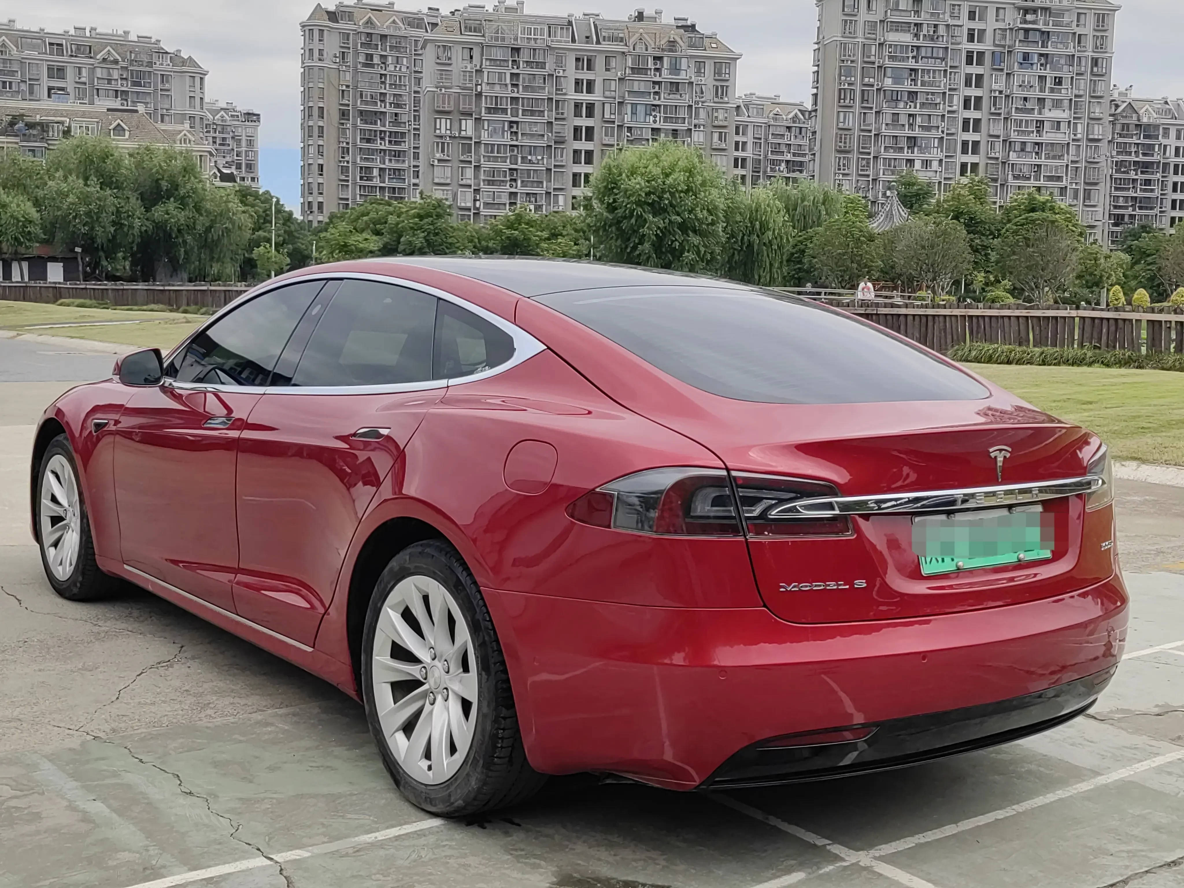 Tesla Model S