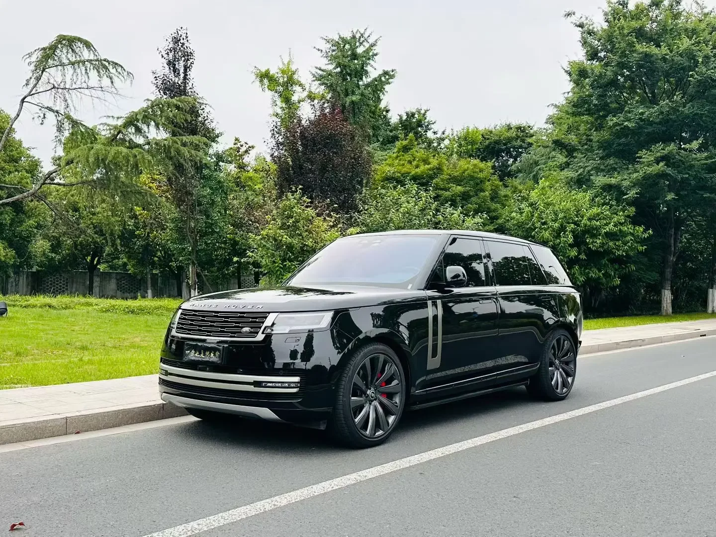 Land Rover range rover