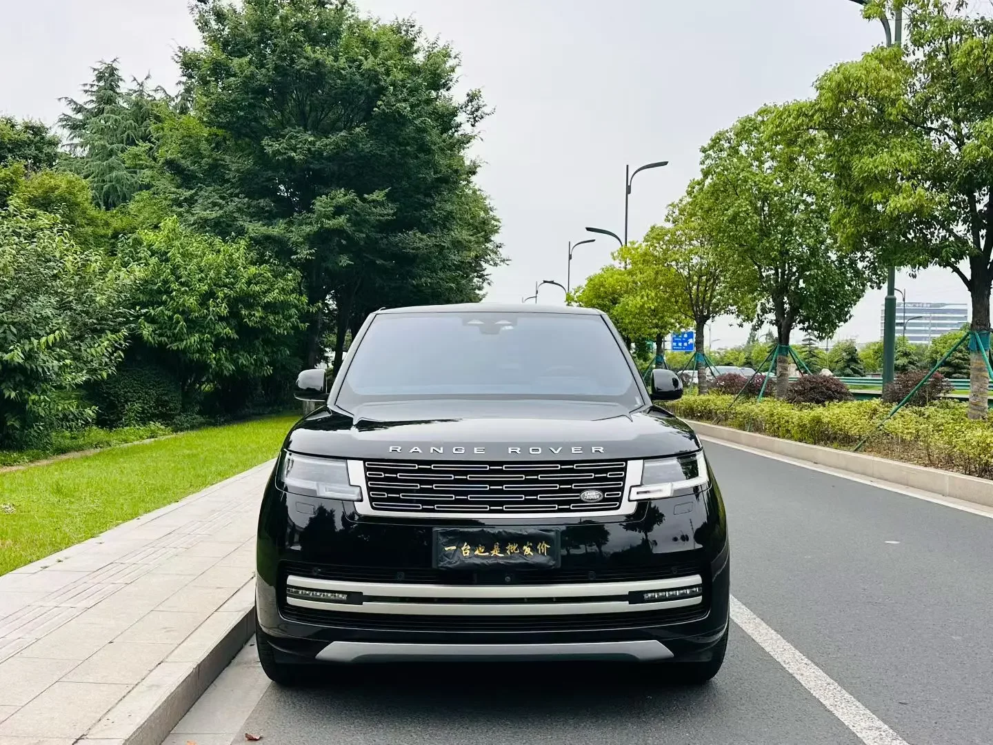 Land Rover range rover
