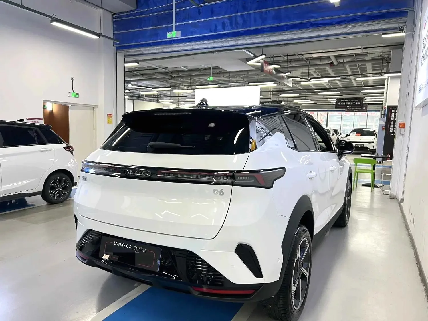 Lynk & Co 06