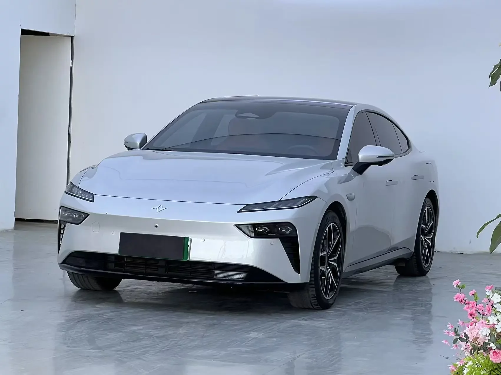 Dongfeng Yipai 007  из Китая
