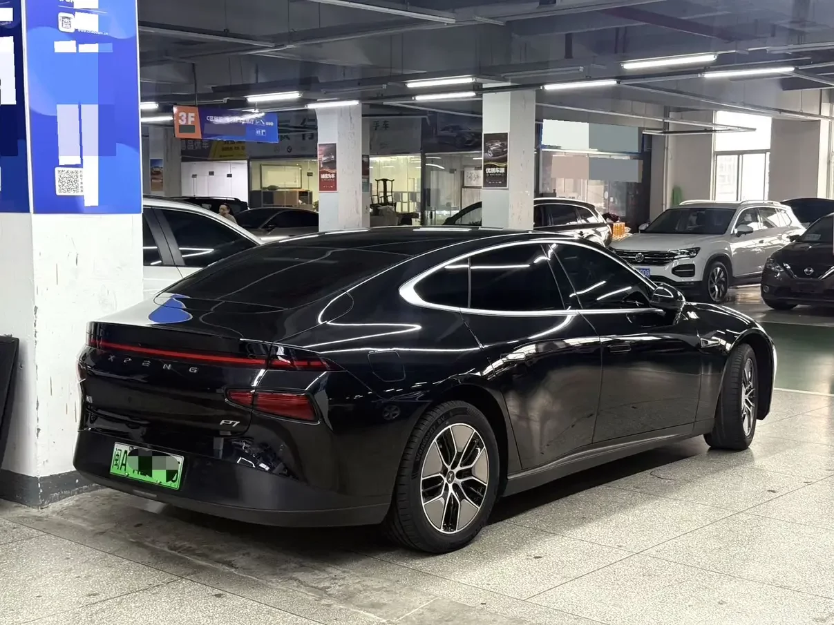 Xpeng P7