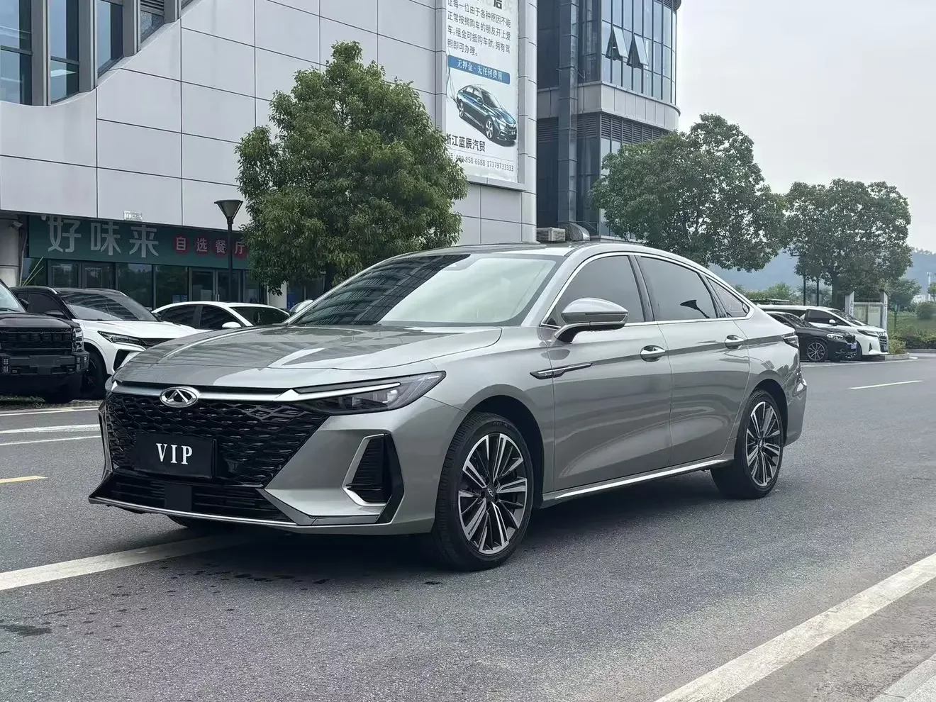 Chery Arrizo 8