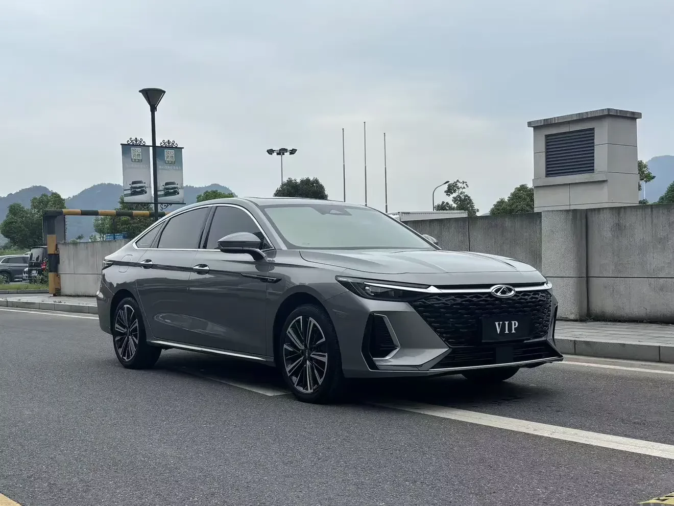 Chery Arrizo 8