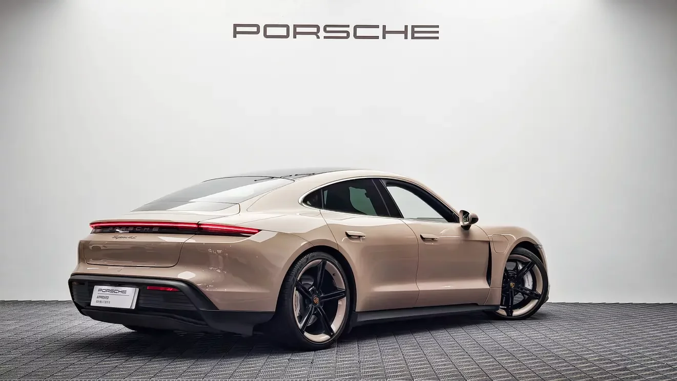 Porsche Taycan