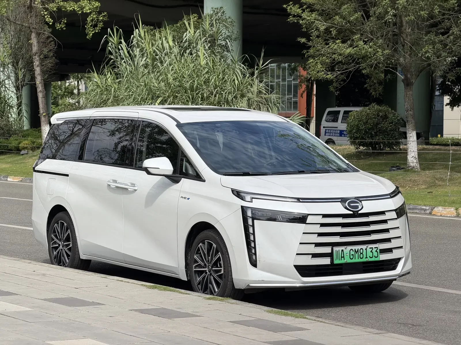 GAC Trumpchi E8 PHEV