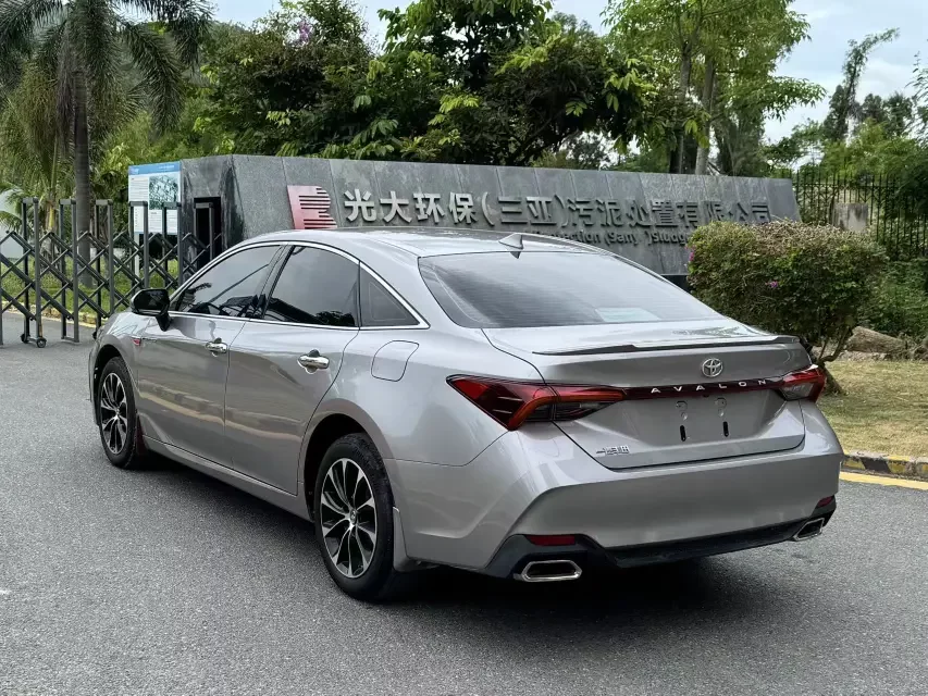 Toyota Avalon