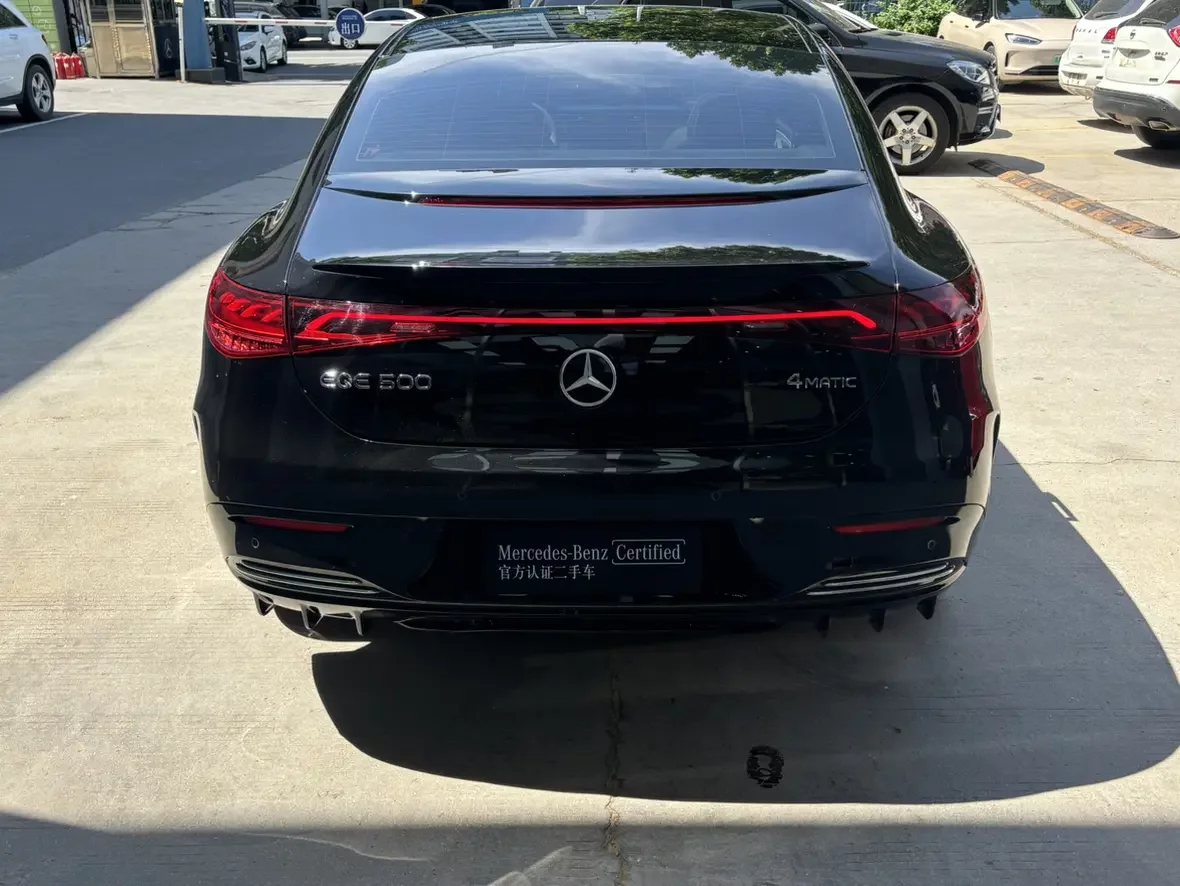 Mercedes-Benz EQE
