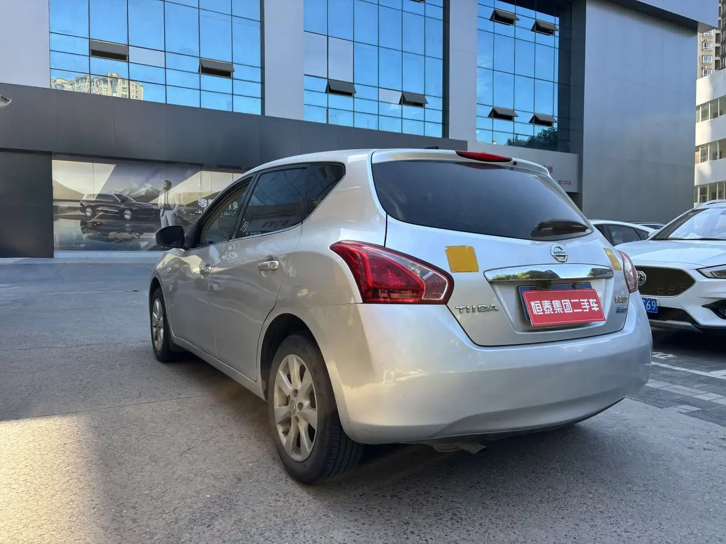 Nissan Tiida