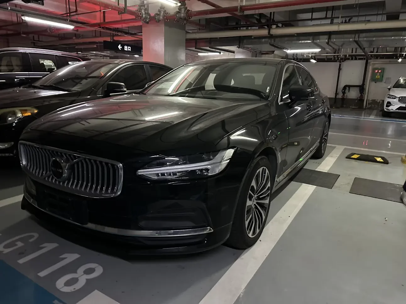 Volvo S90