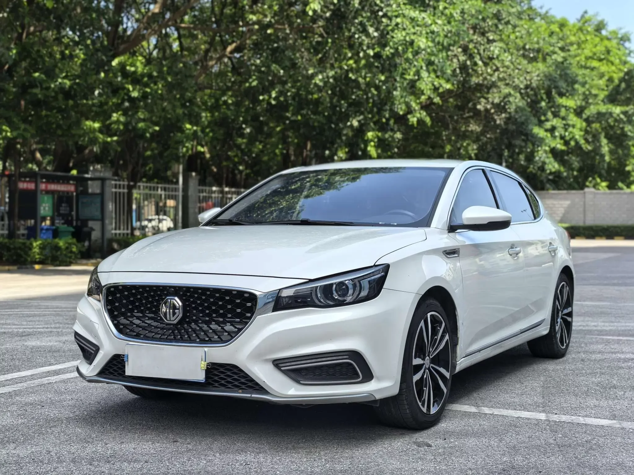 MG 6