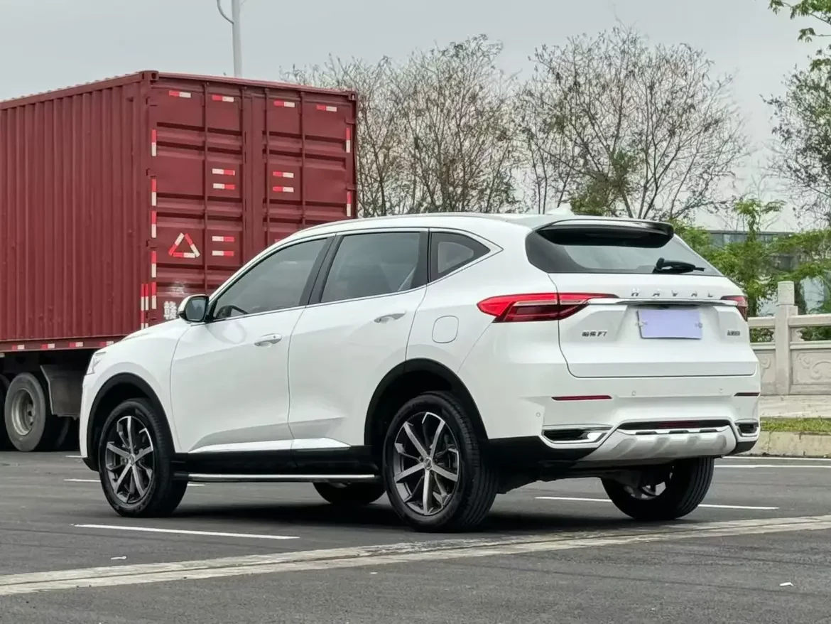 Haval F7