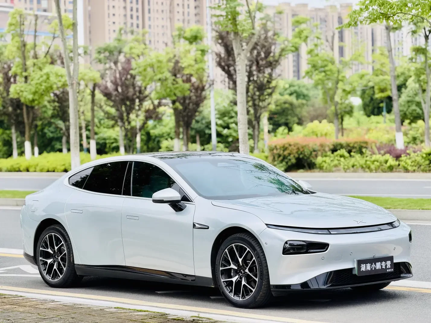 Xpeng P7