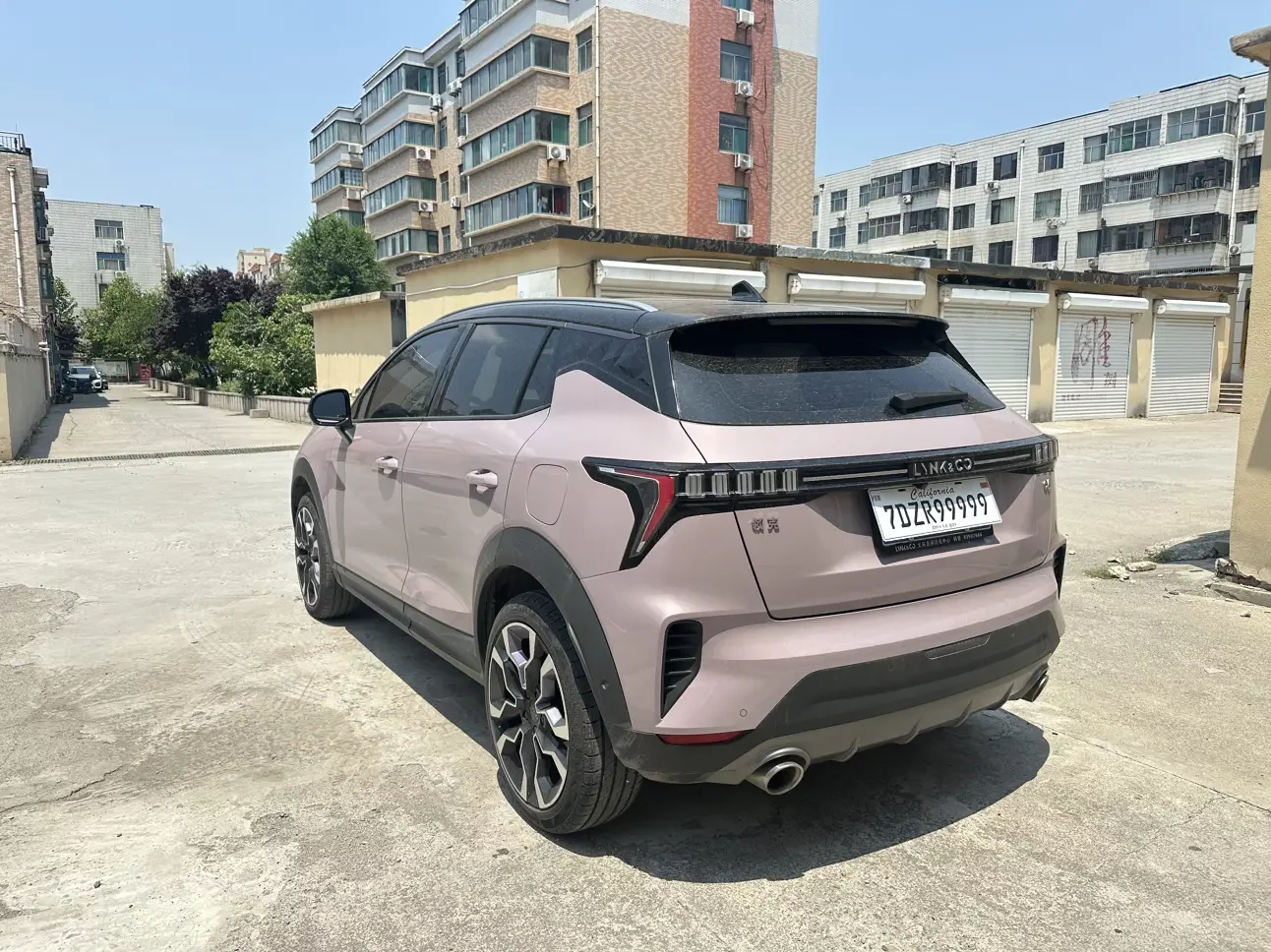 Lynk & Co 06