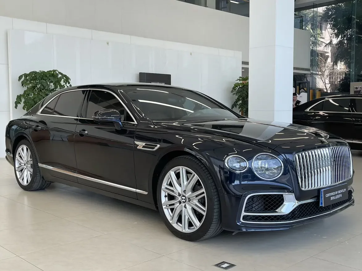 Bentley galloping