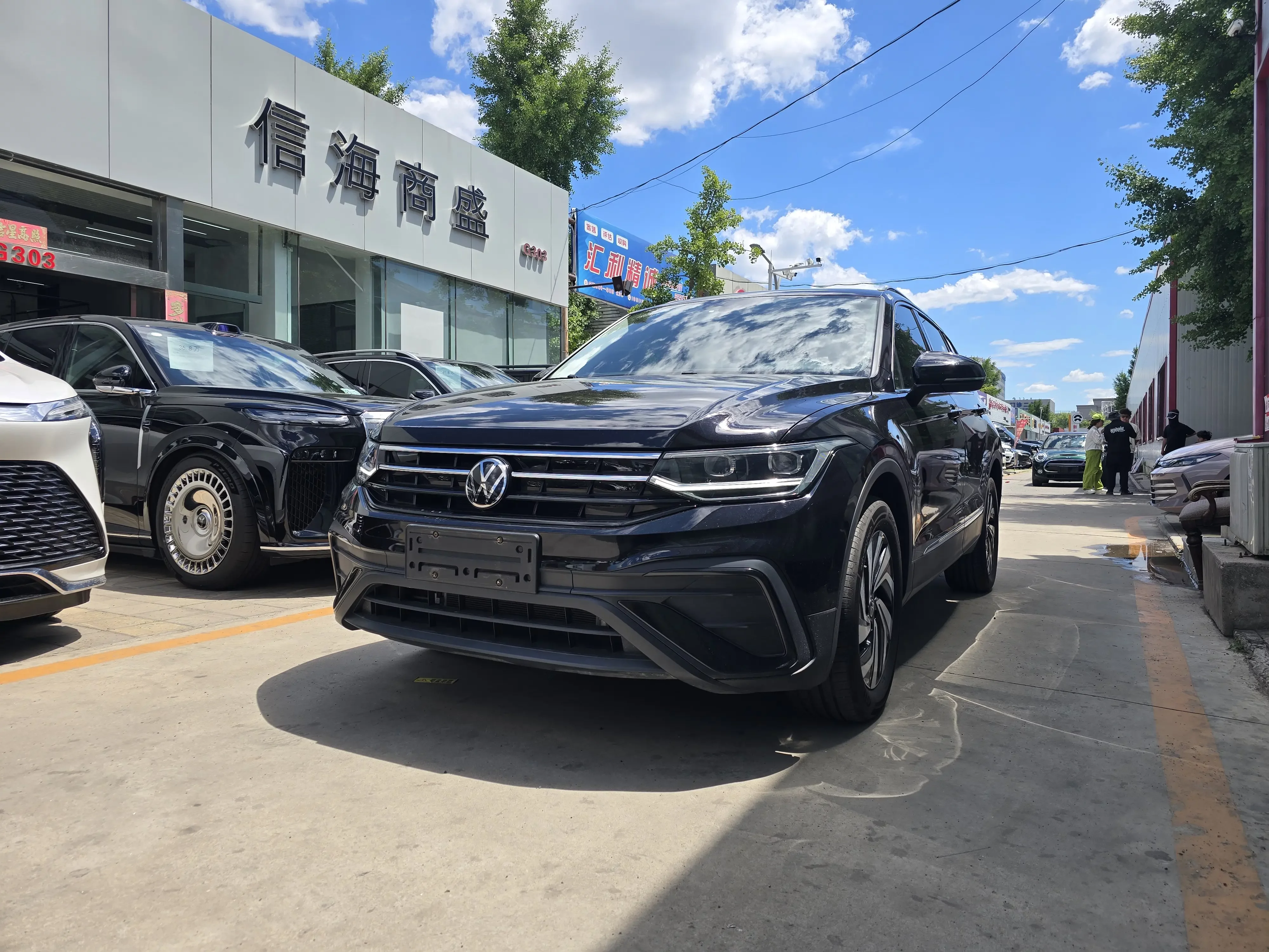 Volkswagen Tiguan L