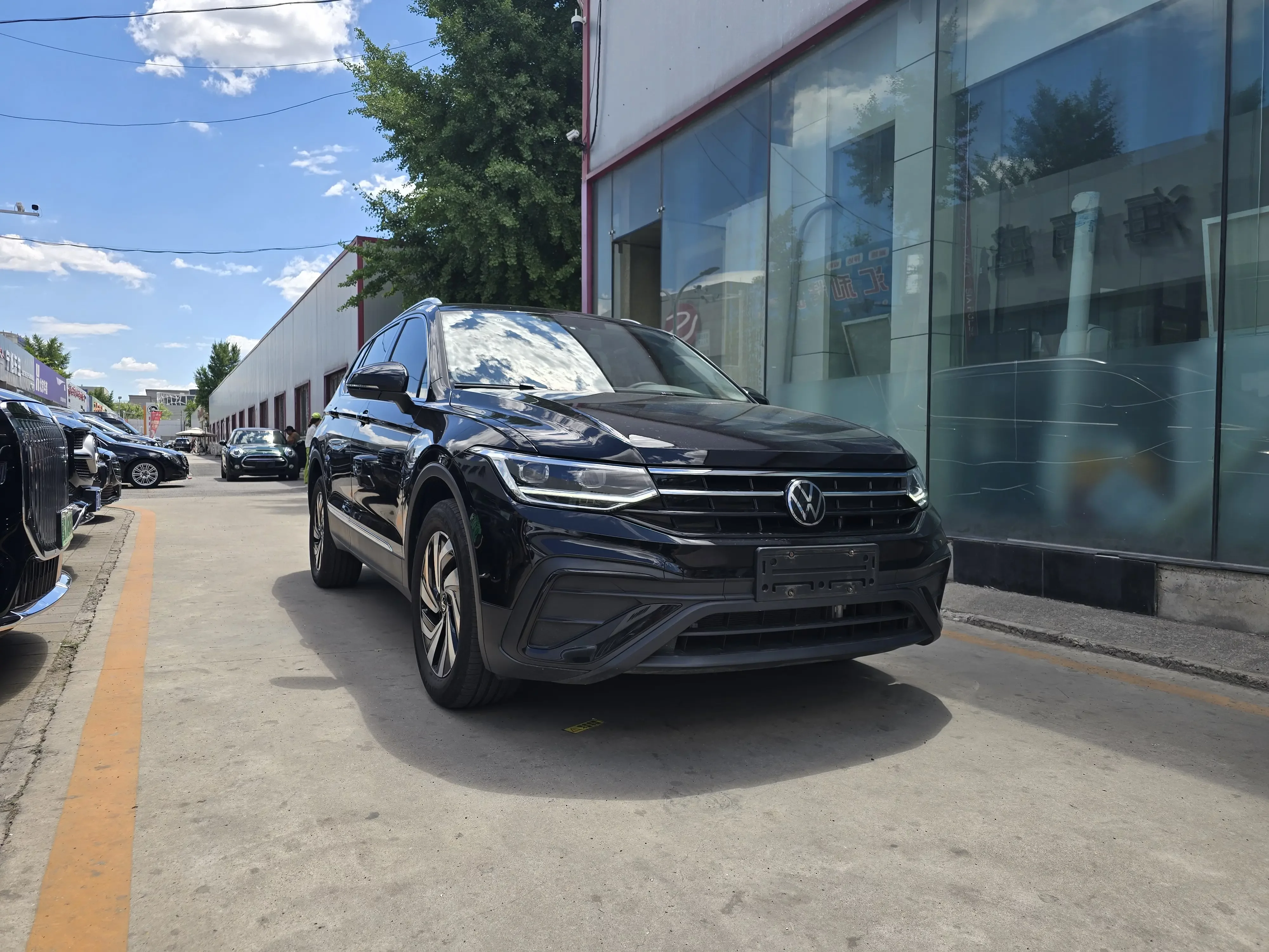 Volkswagen Tiguan L