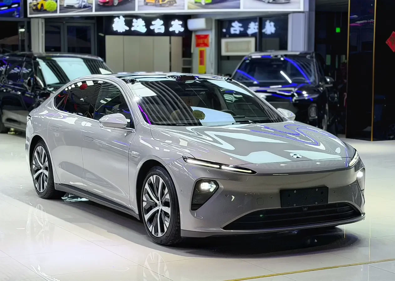 NIO ET7