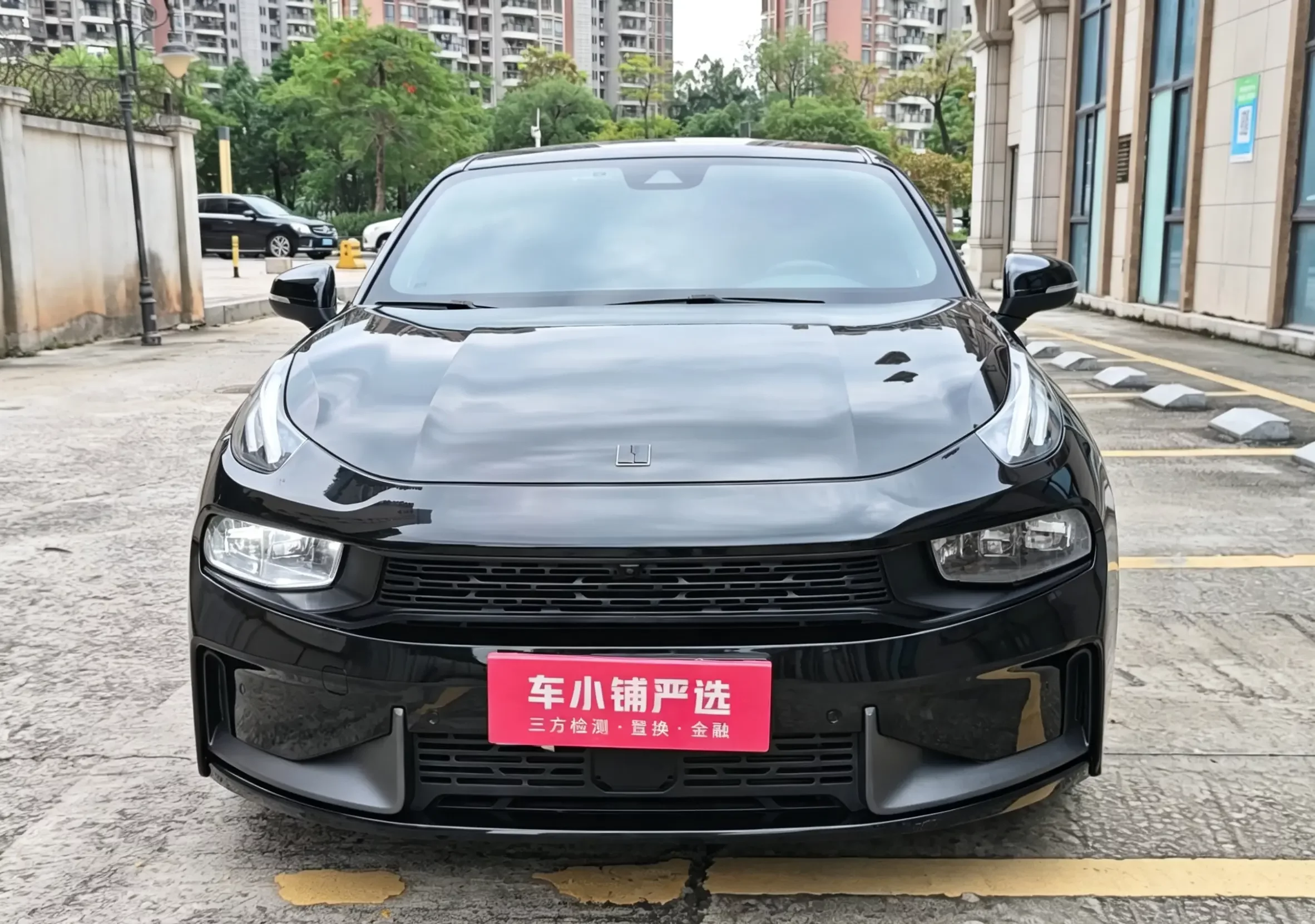 Lynk & Co 03