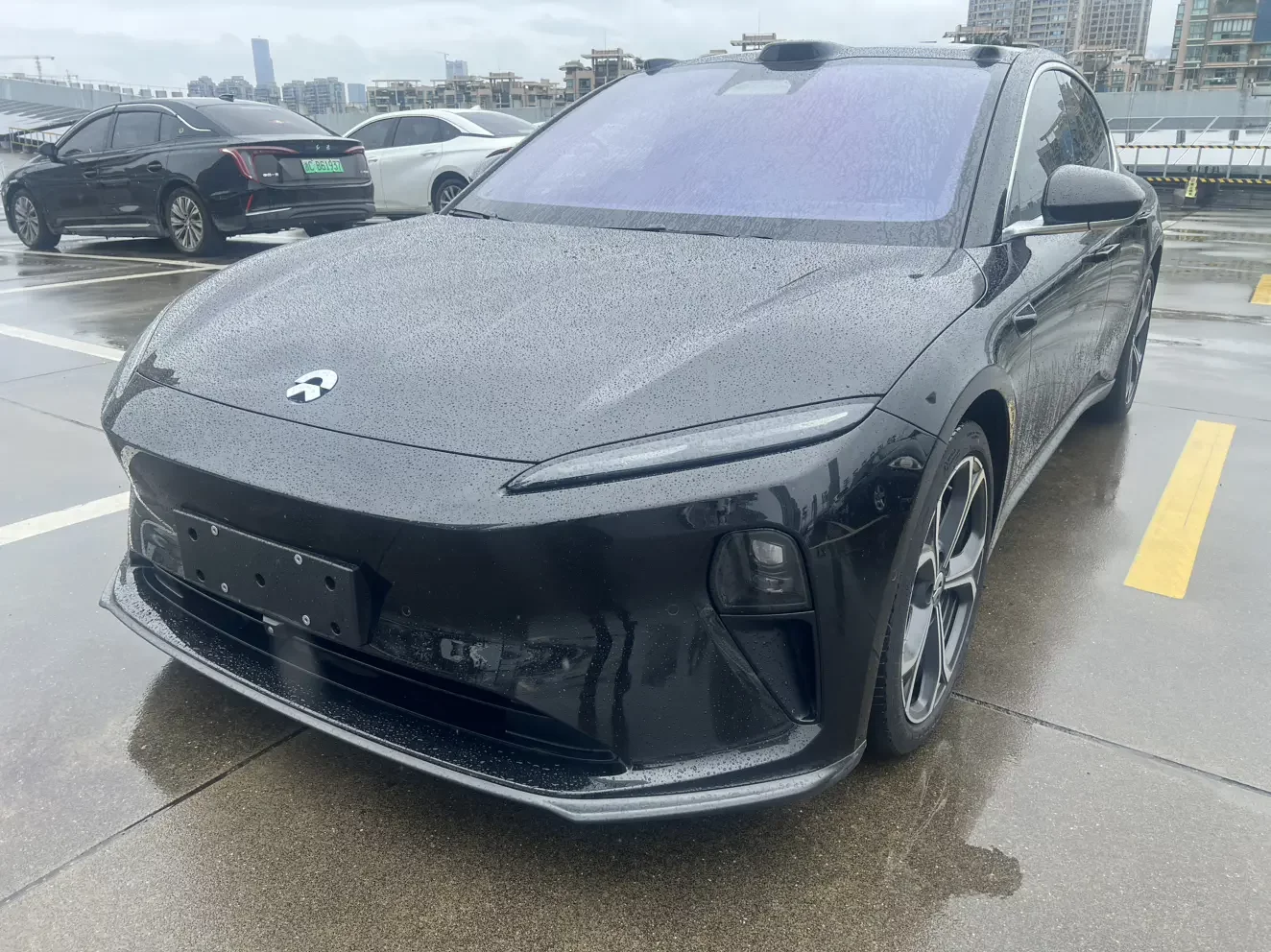 NIO ET5  из Китая