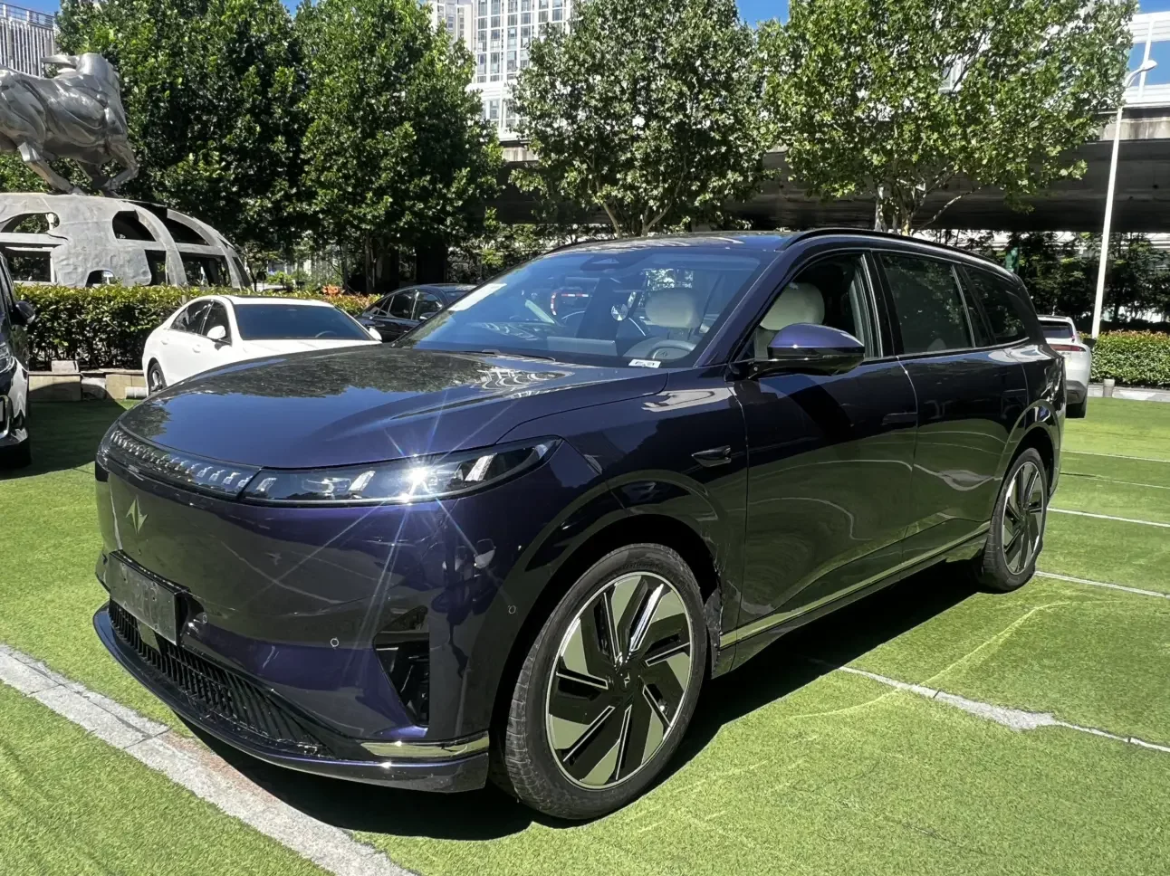 Dongfeng Yipai 008  из Китая