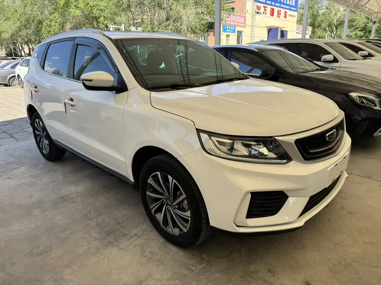 Geely Vision X6