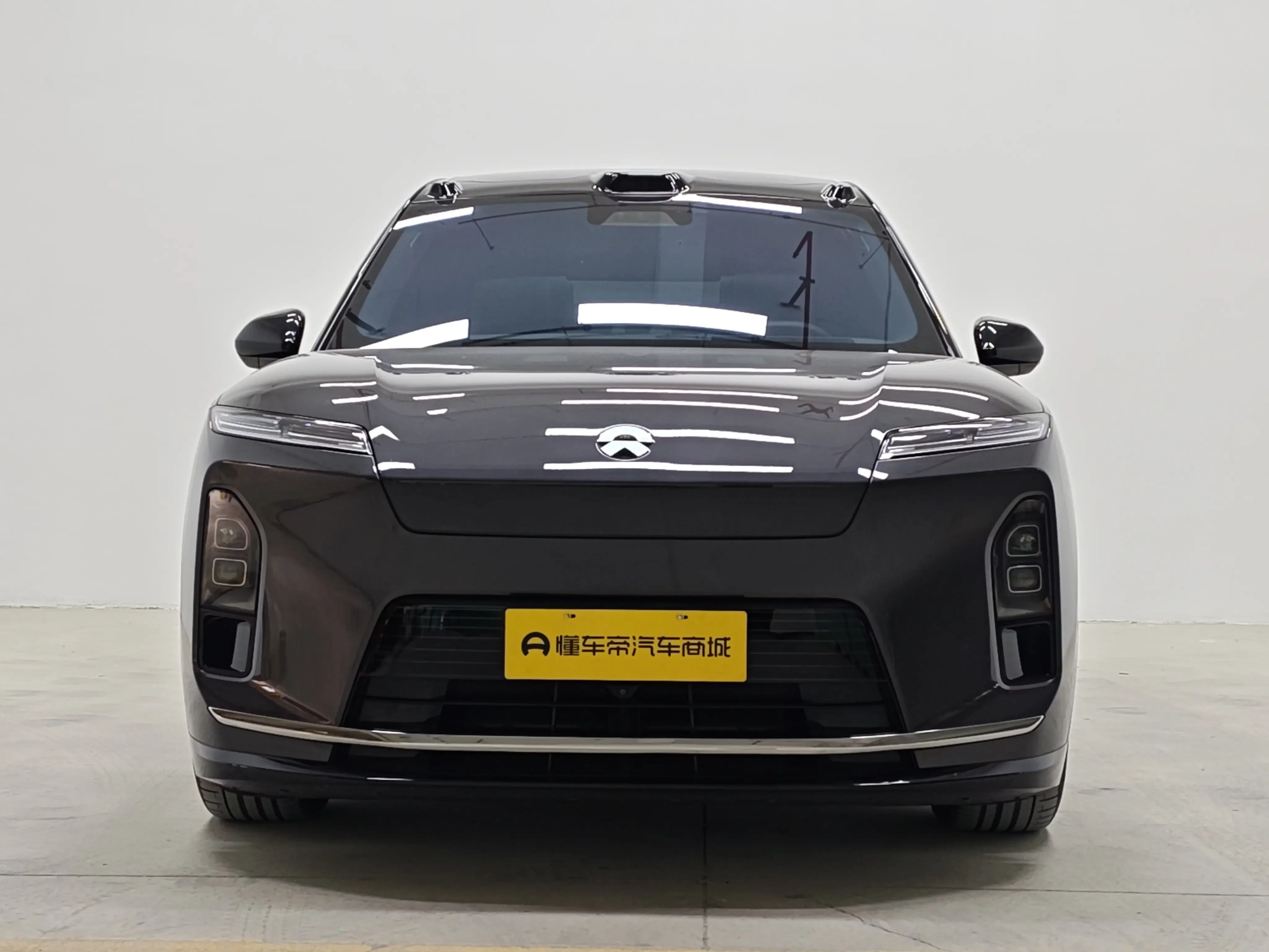 NIO ES8  из Китая