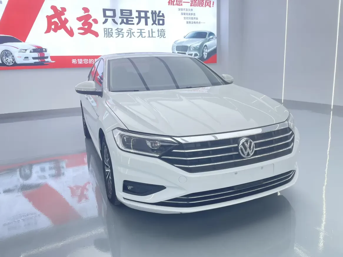 Volkswagen Sagitar