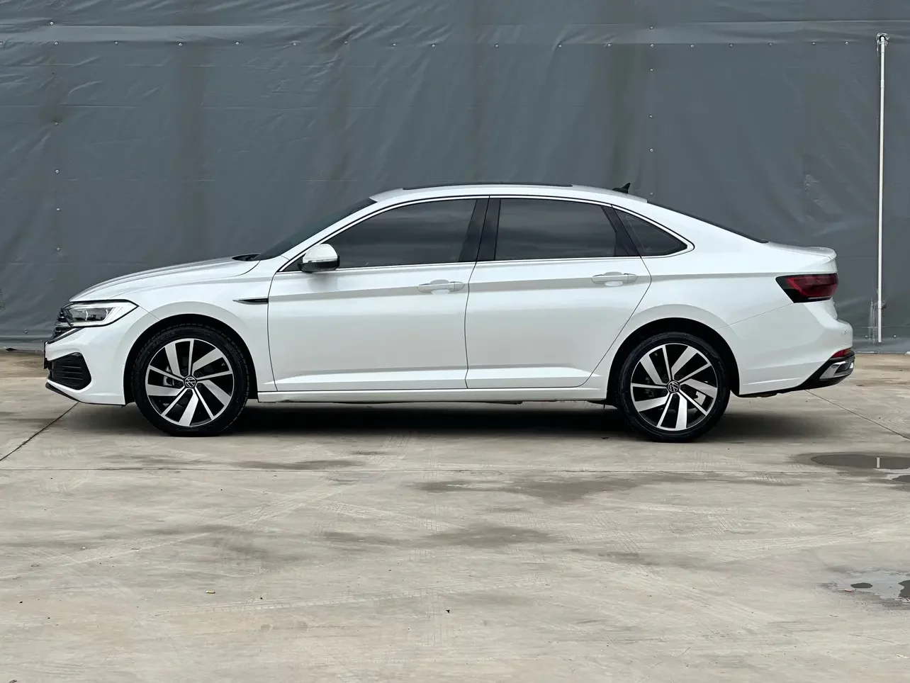 Volkswagen Sagitar