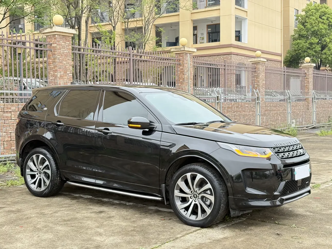 Land Rover Discover Sports
